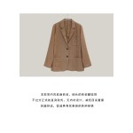 Small single-breasted linen suit